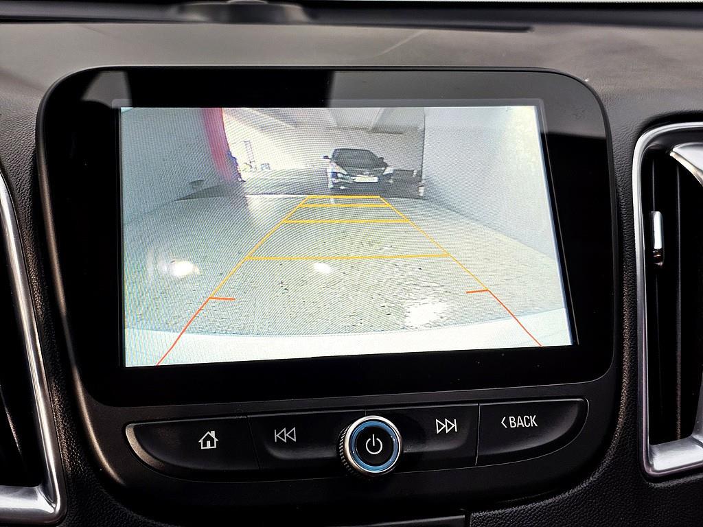 Chevrolet Malibu 2017 Blanco - Importación desde Corea - HF Imports Iquique - Foto 13