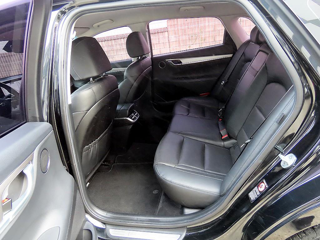 HYUNDAI Grandeur - Vista 6