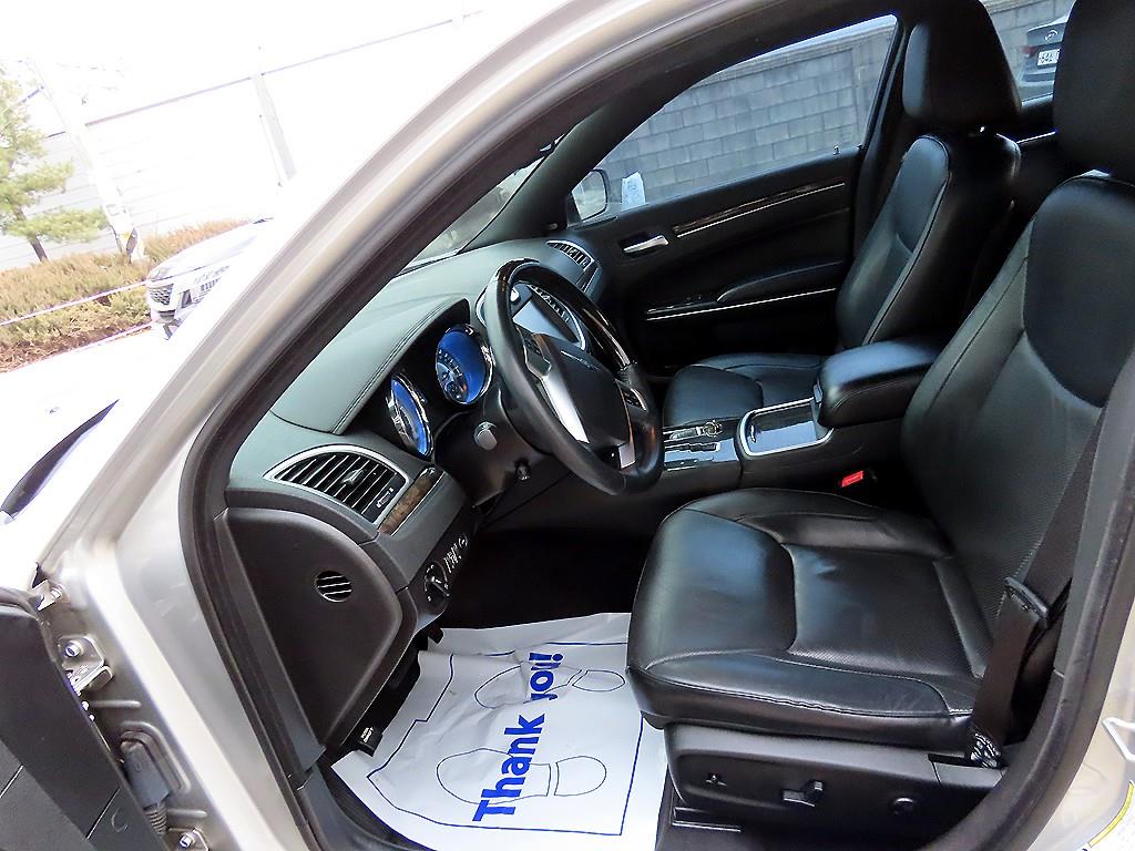 Chrysler 300C - Vista 5