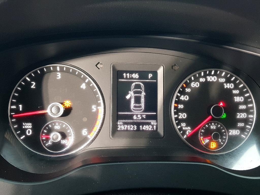 Volkswagen Jetta - Vista 7