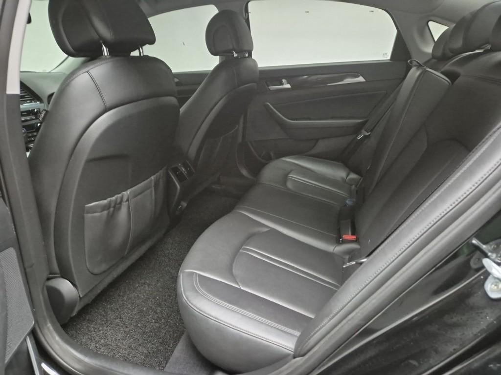 HYUNDAI Sonata - Vista 7