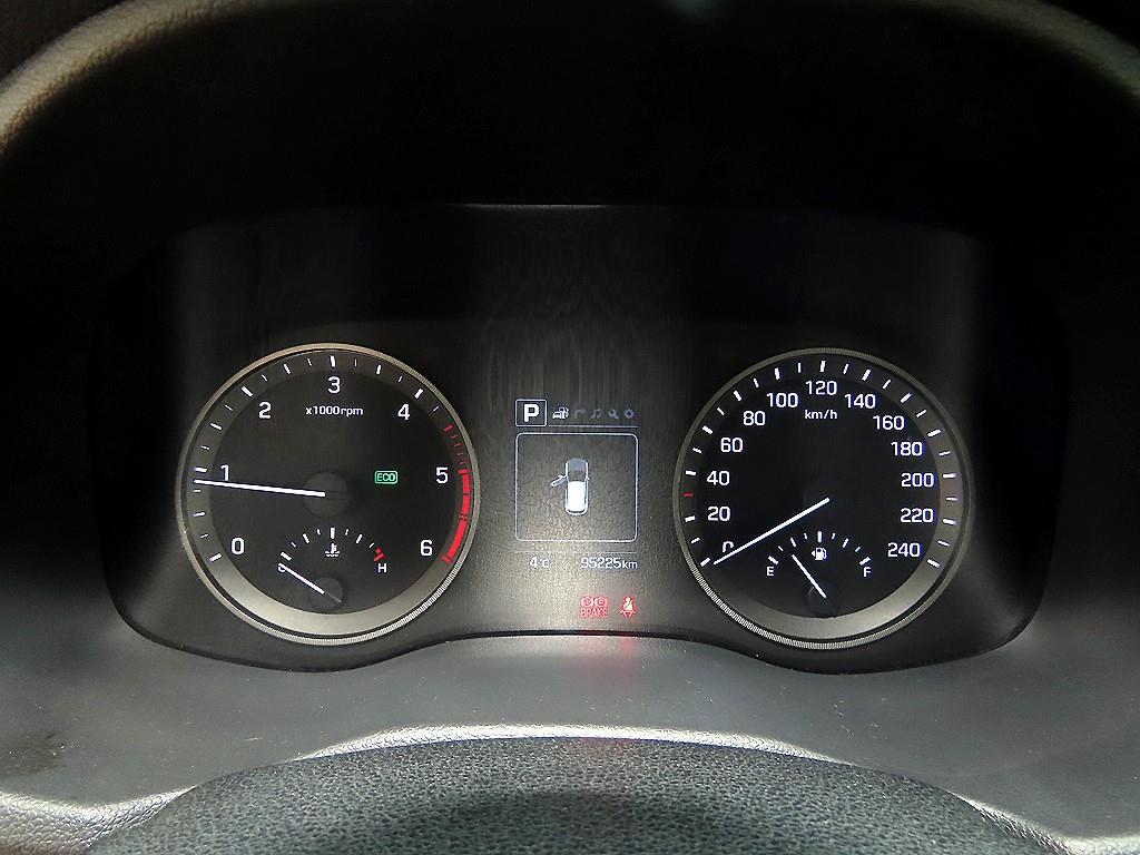 HYUNDAI Tucson - Vista 9