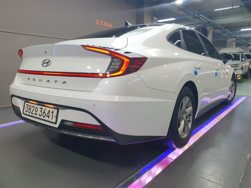 HYUNDAI Sonata - Vista 5