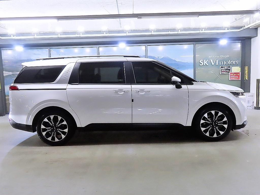 KIA Carnival - Vista 3