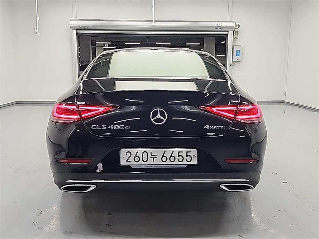 Mercedes Benz CLS Class - Vista 4