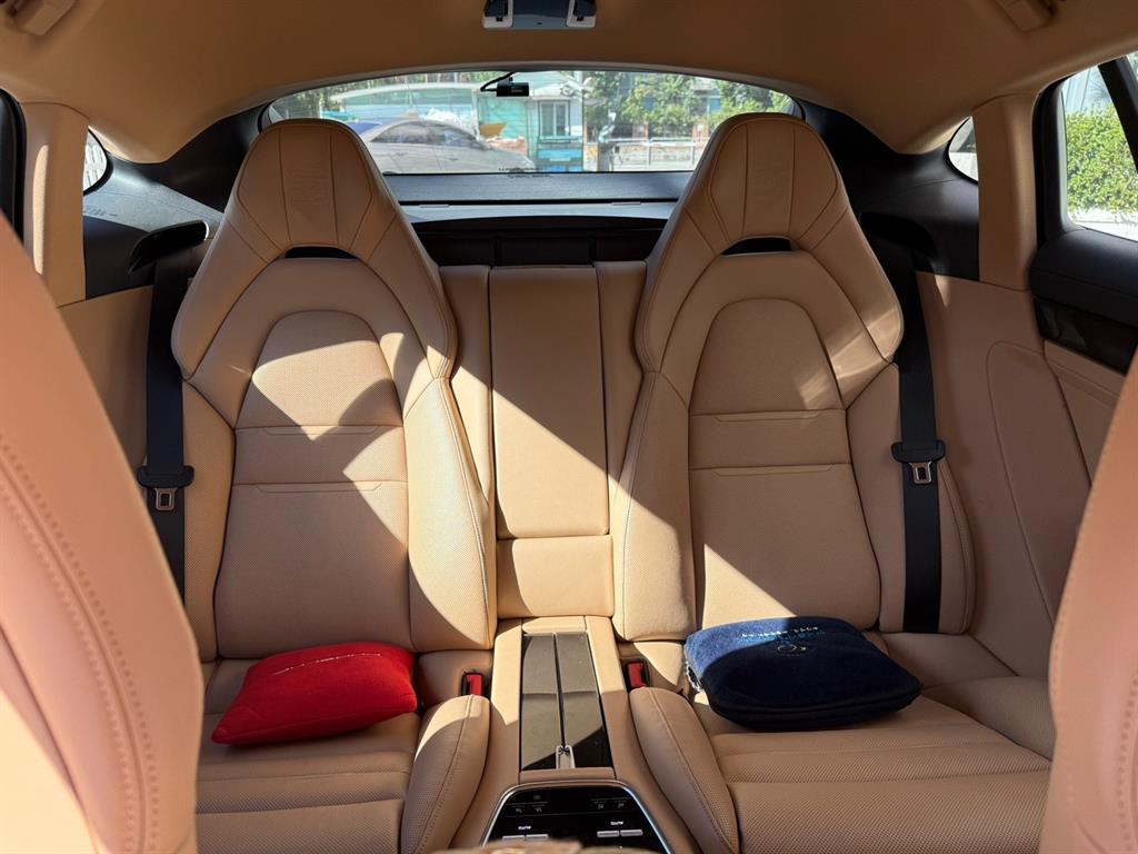 Porsche Panamera - Vista 4