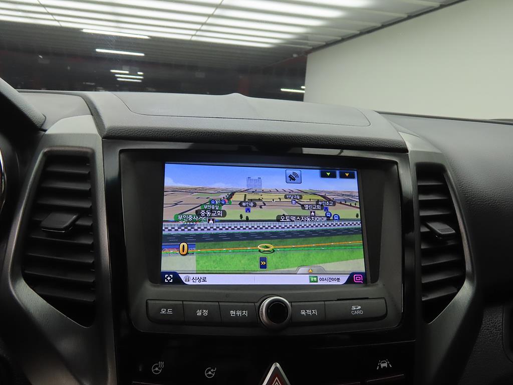 Ssangyong Tivoli 2019 Blanco - Importación desde Corea - HF Imports Iquique - Foto 13