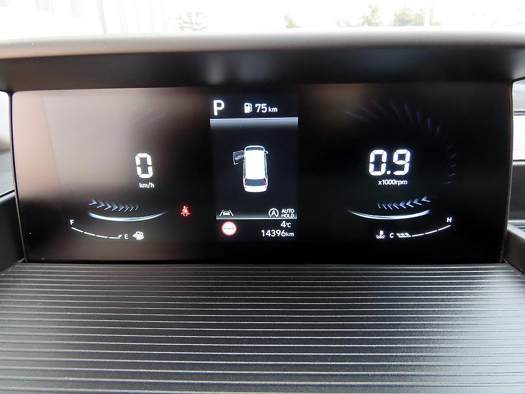 HYUNDAI Staria - Vista 10