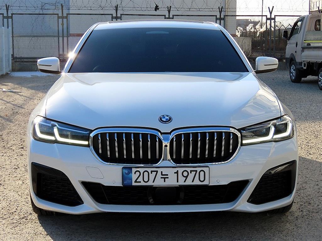 BMW 5 Series 2022 Blanco - Importación desde Corea - HF Imports Iquique - Foto 1