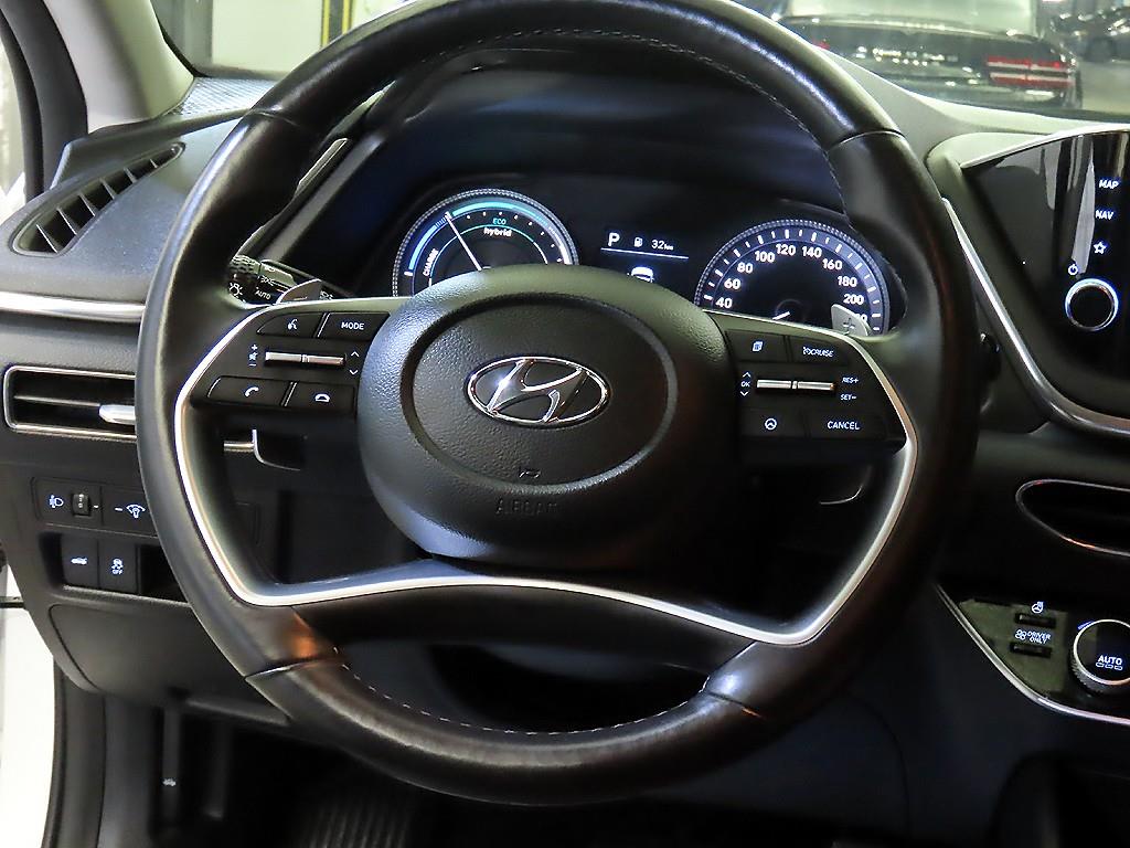 HYUNDAI Sonata - Vista 8