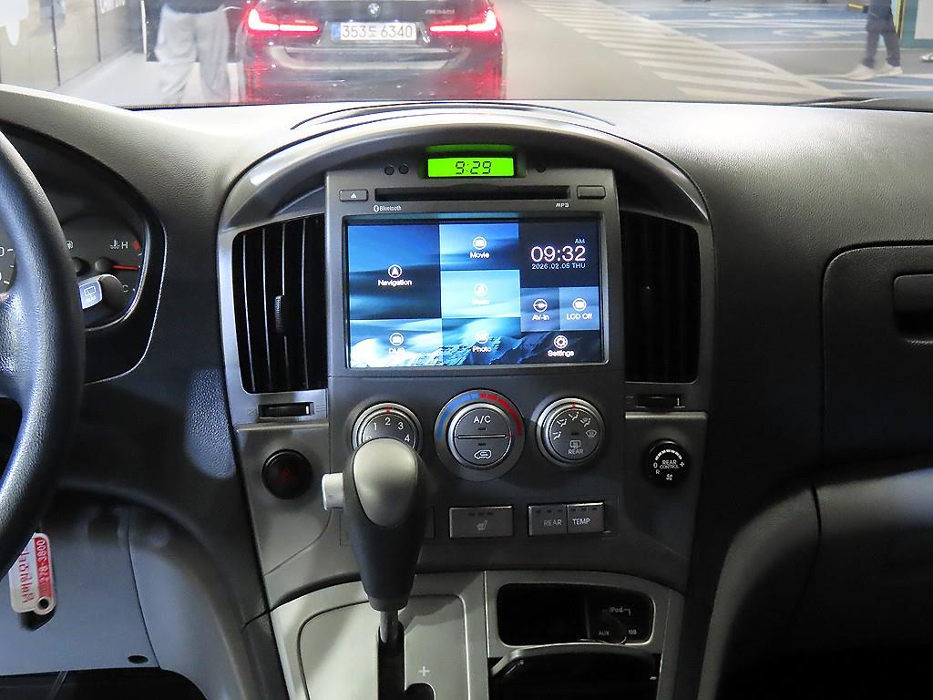 HYUNDAI Starex - Vista 11