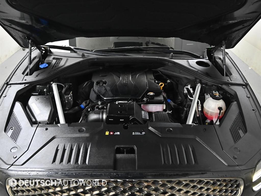 Genesis GV70 - Vista 6