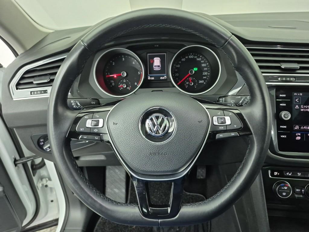 Volkswagen Tiguan - Vista 9