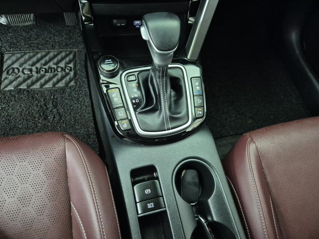 KIA Seltos - Vista 8