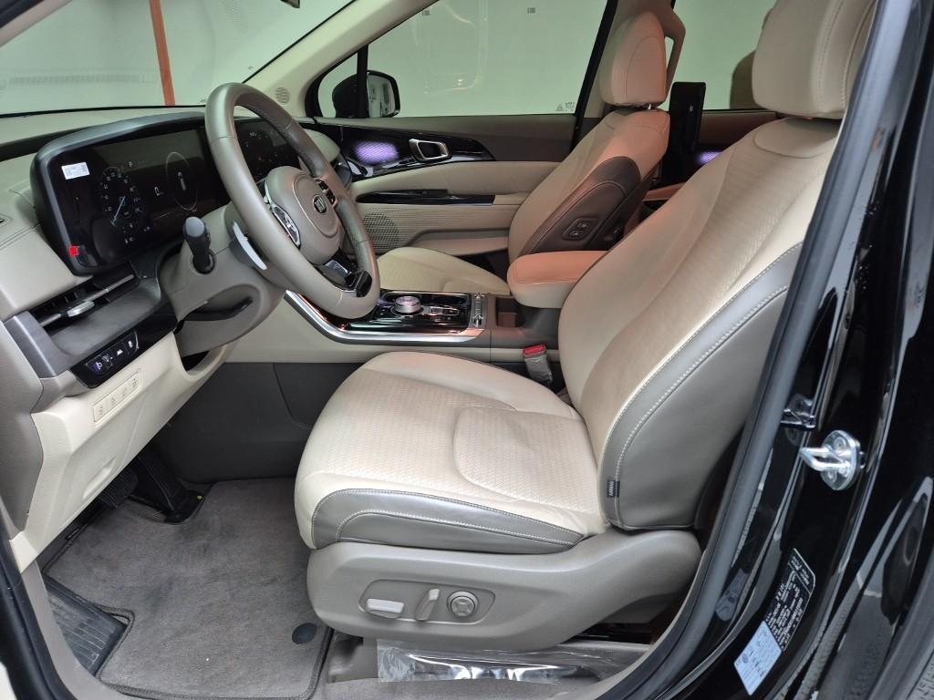 KIA Carnival - Vista 10