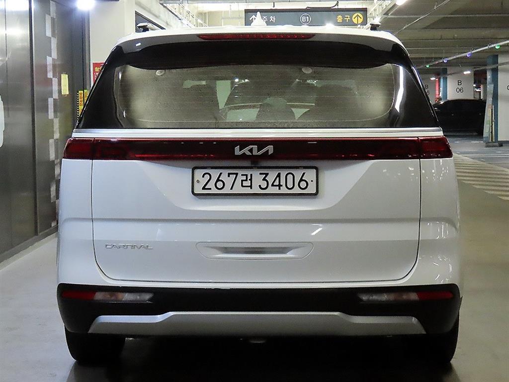 KIA Carnival - Vista 5