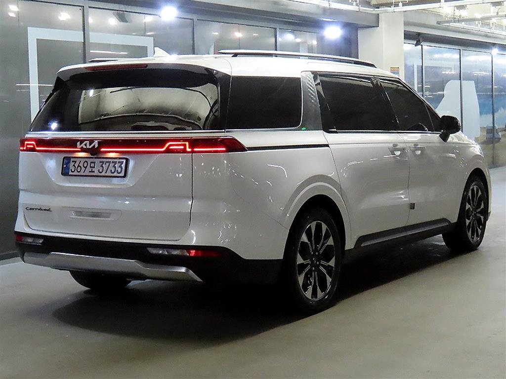 KIA Carnival - Vista 4