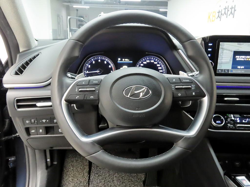 HYUNDAI Sonata - Vista 8