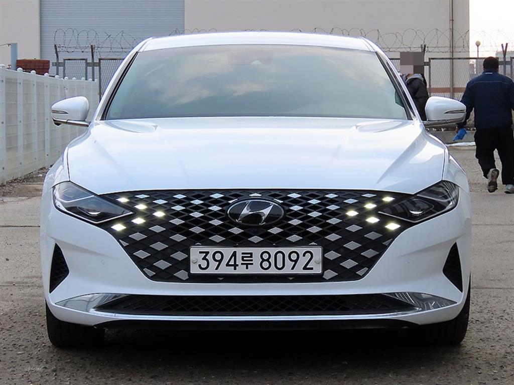 HYUNDAI Grandeur 2021 Blanco - Importación desde Corea - HF Imports Iquique - Foto 1