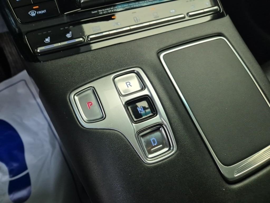 HYUNDAI Grandeur - Vista 10