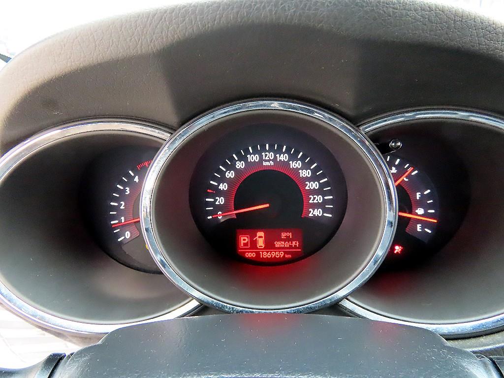 KIA Sorento - Vista 9