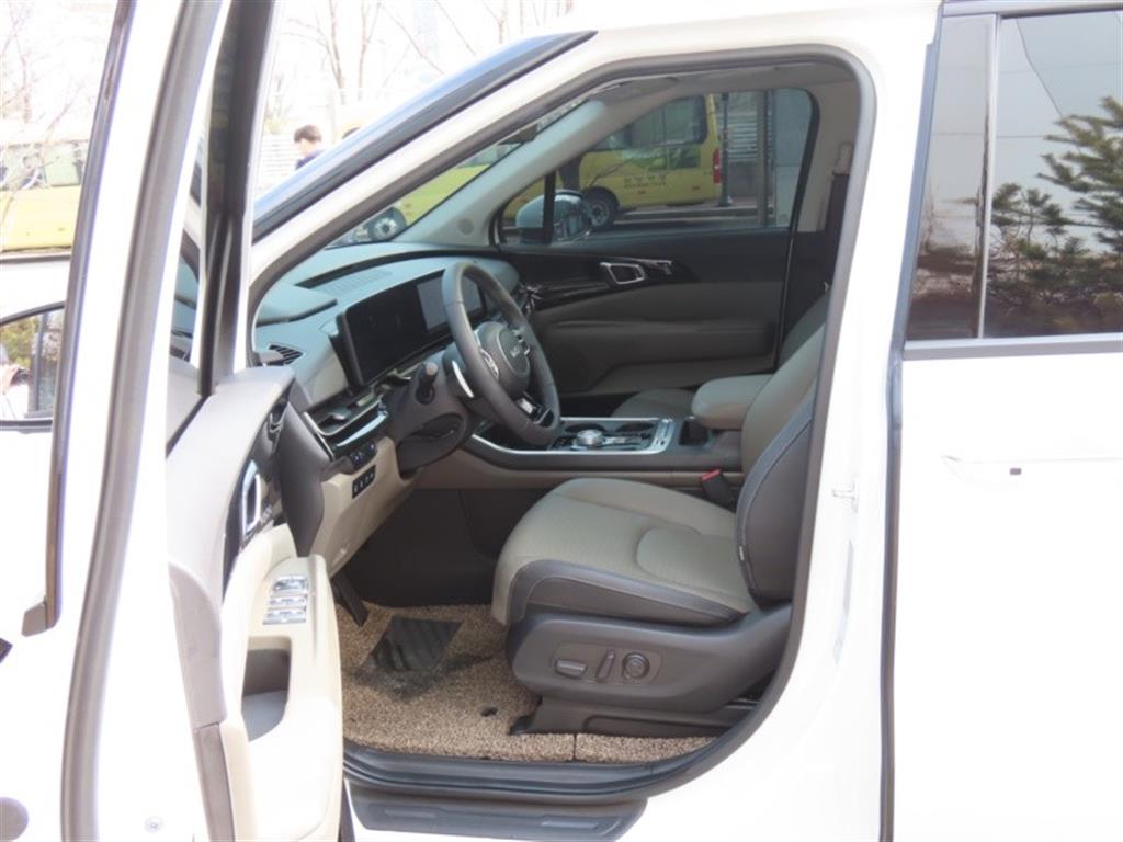 KIA Carnival 2025 - Importación desde Corea - HF Imports Iquique - Foto 13