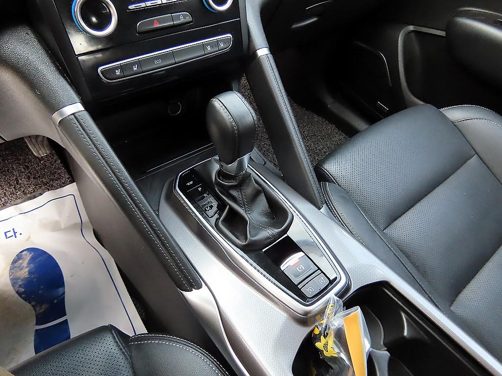 SAMSUNG QM6 - Vista 10