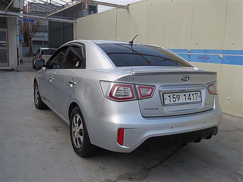 KIA Forte - Vista 7