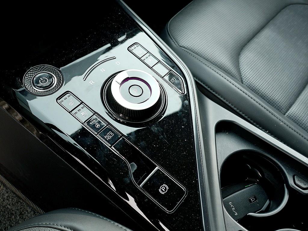 KIA Niro 2023 the color of pearl - Importación desde Corea - HF Imports Iquique - Foto 7