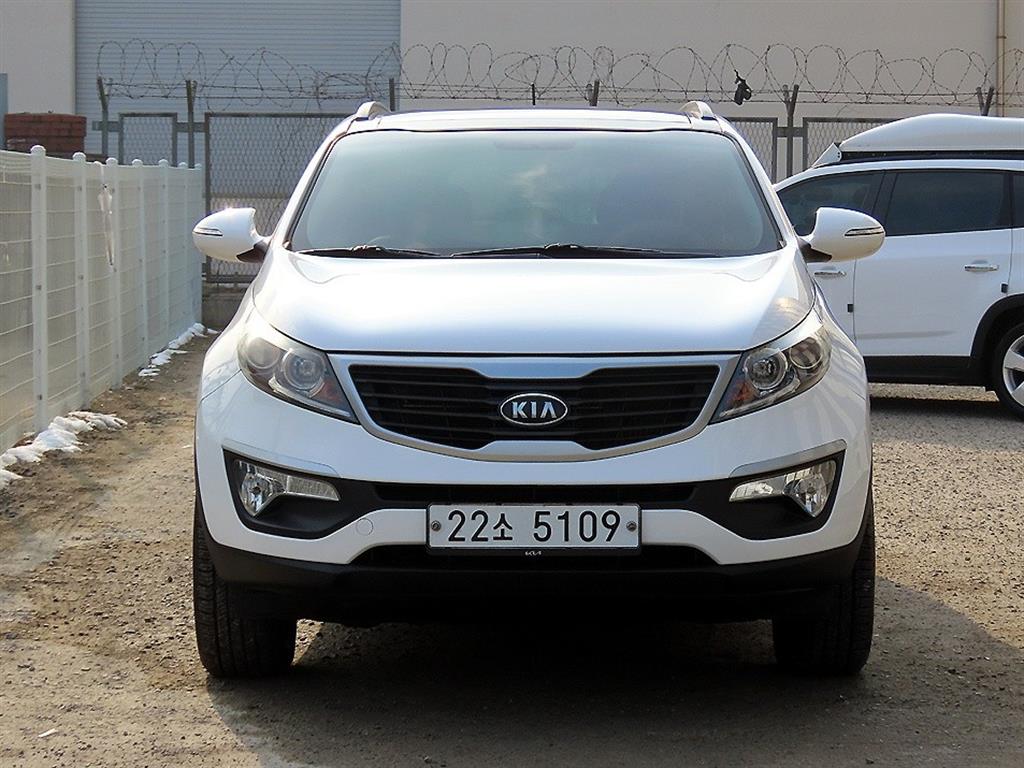 KIA Sportage 2012 Blanco - Importación desde Corea - HF Imports Iquique - Foto 1
