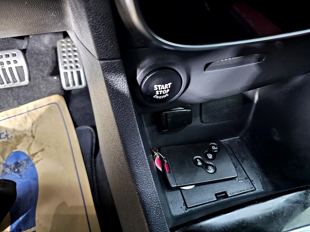 SAMSUNG Clio 2018 Rojo - Importación desde Corea - HF Imports Iquique - Foto 16