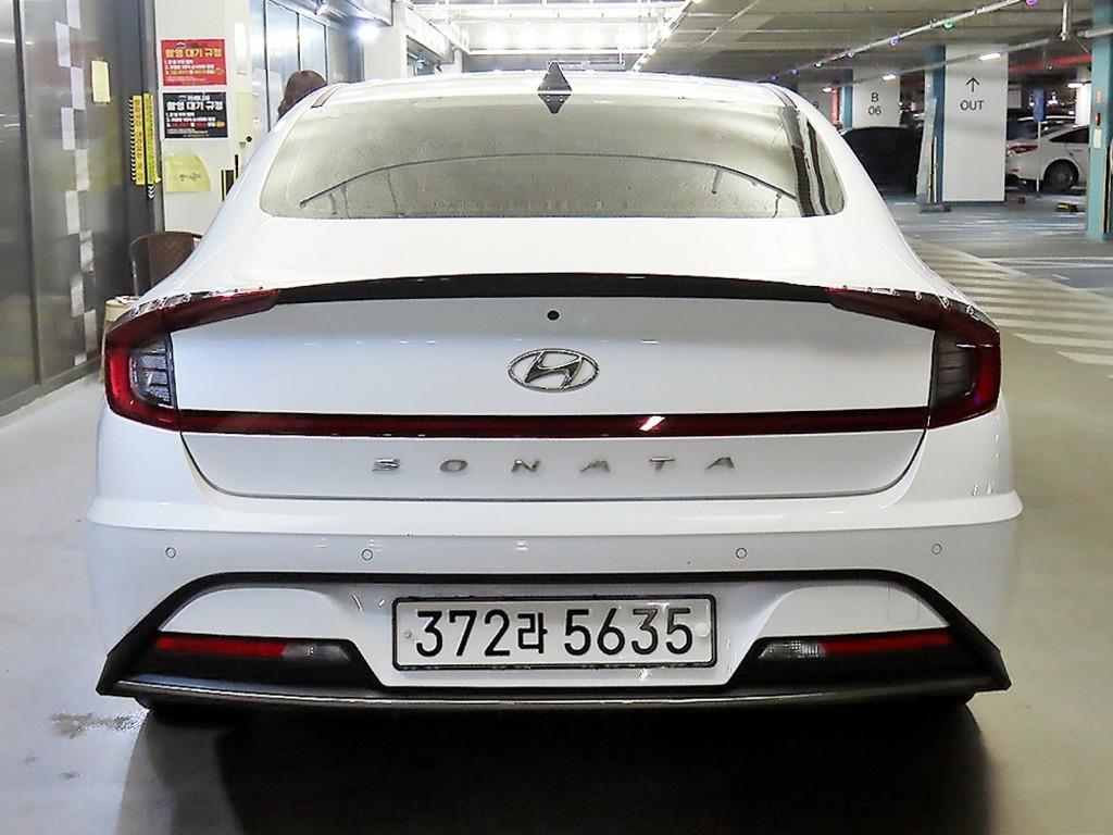 HYUNDAI Sonata - Vista 5