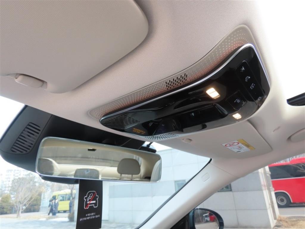 Mercedes Benz E class 2025 skyblue - Importación desde Corea - HF Imports Iquique - Foto 10