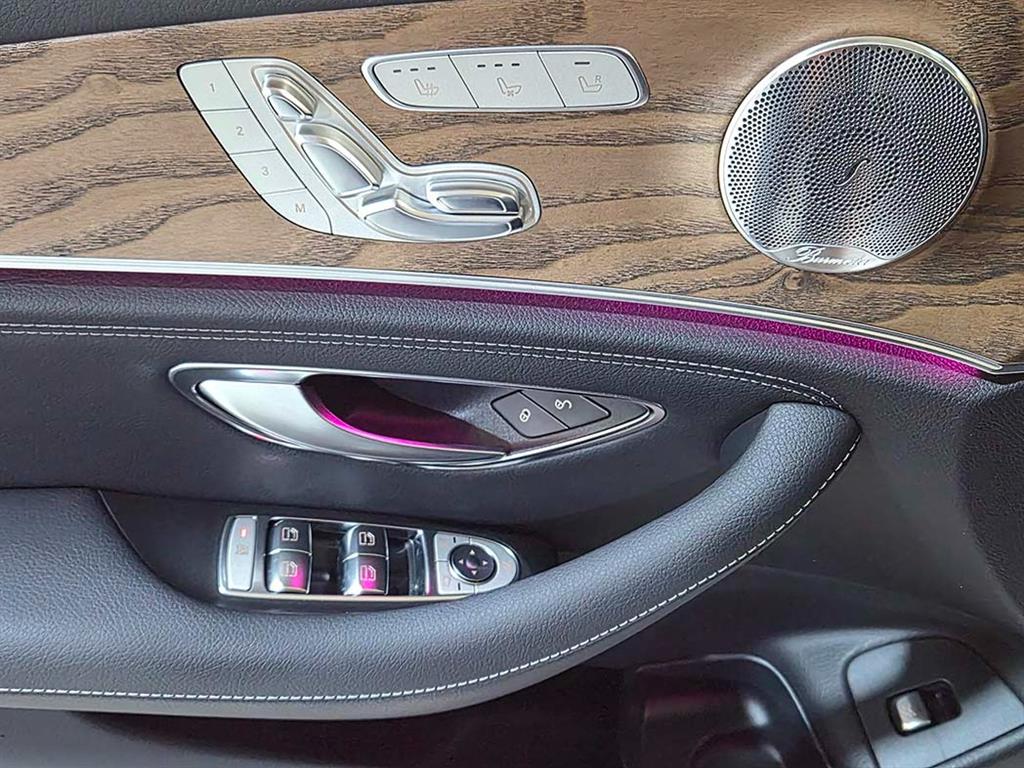 Mercedes Benz E class - Vista 12