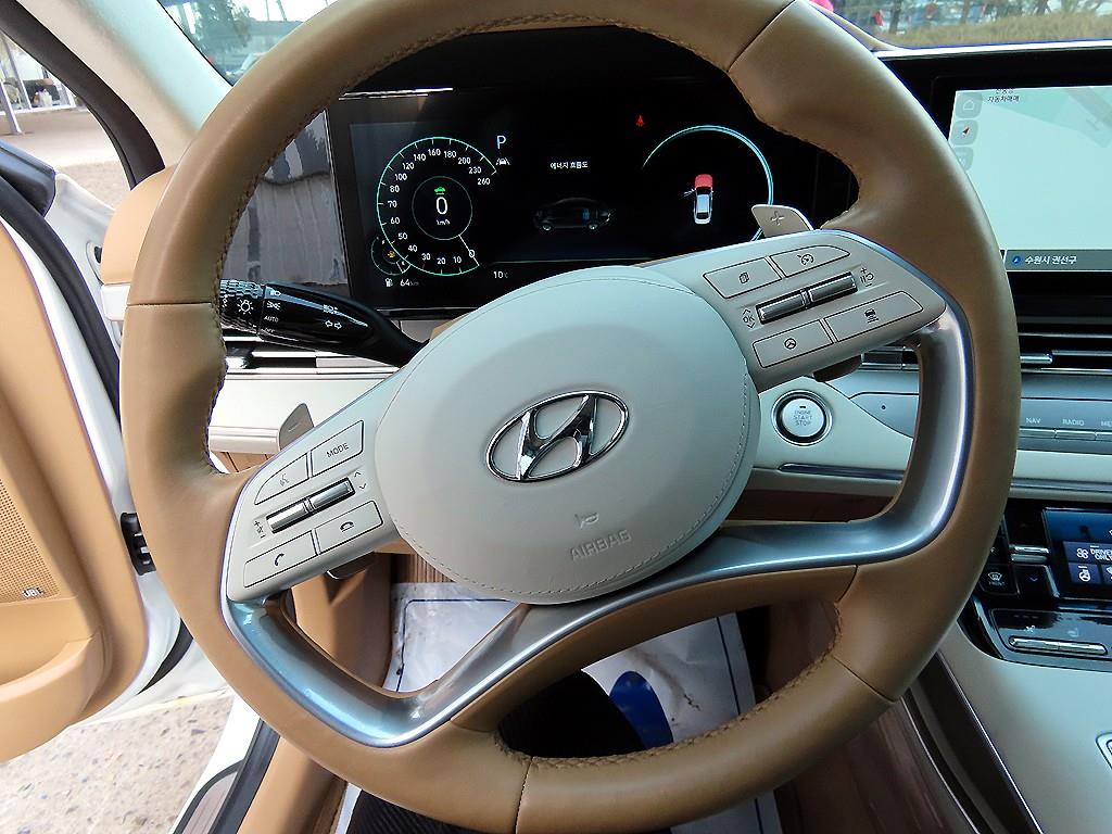 HYUNDAI Grandeur - Vista 8