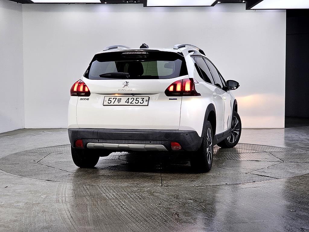 Peugeot 2008 - Vista 3