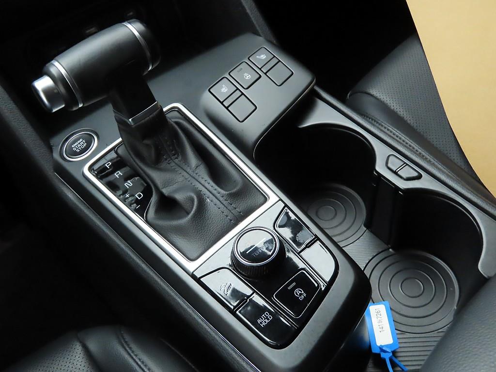 KIA Sportage - Vista 11