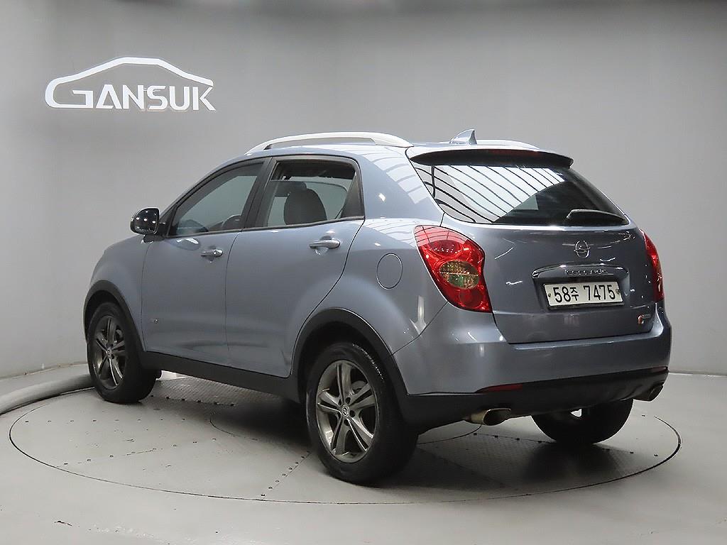 Ssangyong Korando - Vista 5