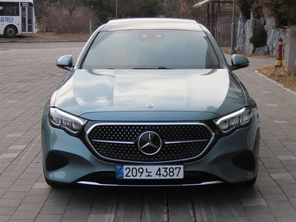 Mercedes Benz E class