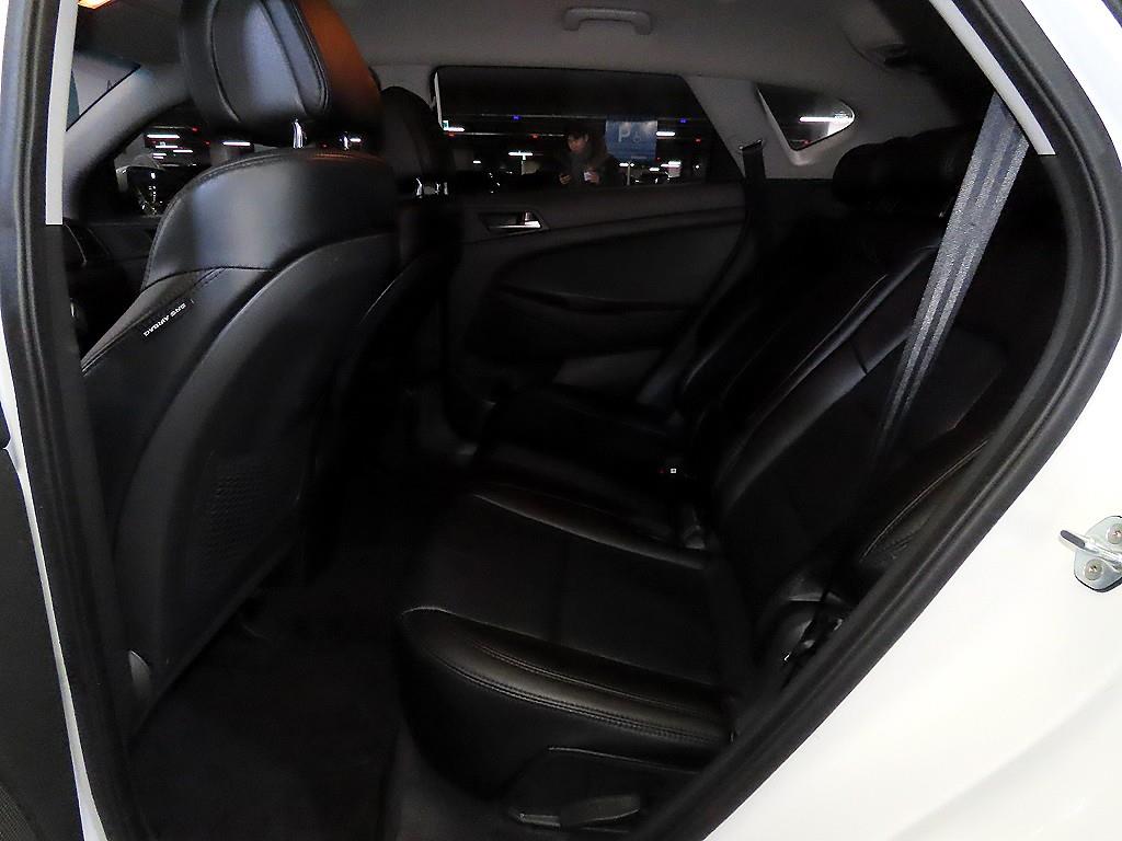 HYUNDAI Tucson - Vista 7