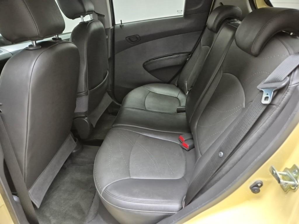 Chevrolet Spark - Vista 11