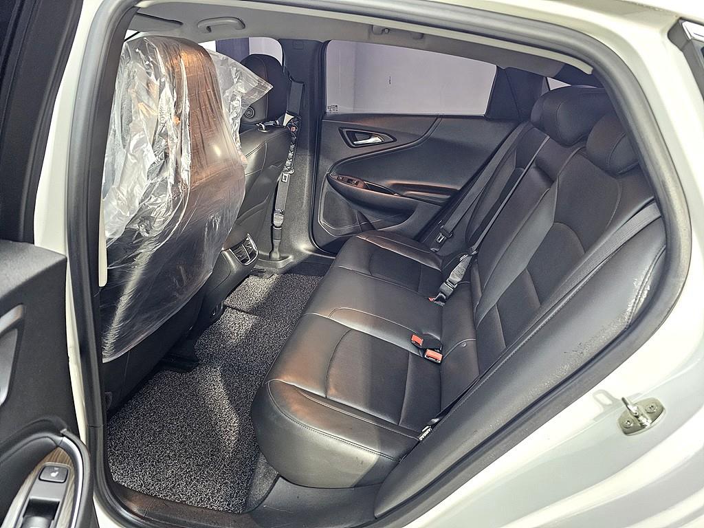 Chevrolet Malibu - Vista 9