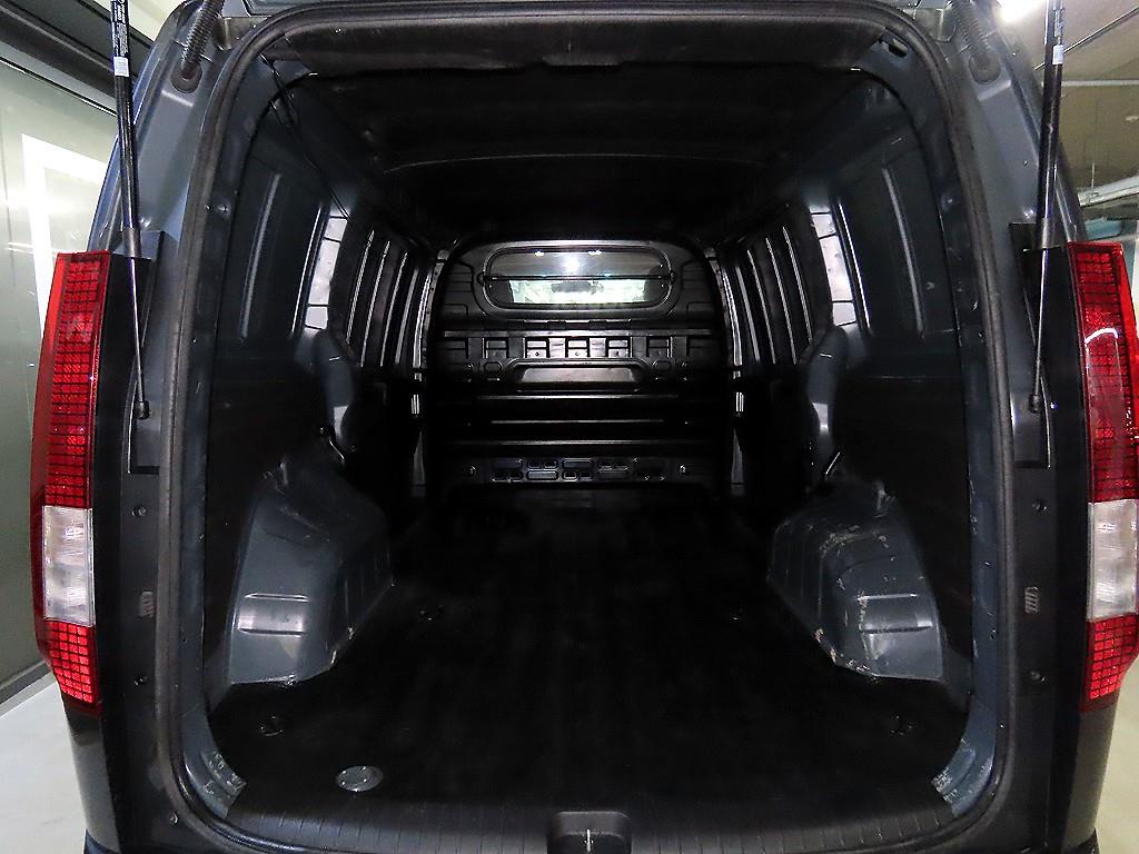 HYUNDAI Staria 2022 Gris - Importación desde Corea - HF Imports Iquique - Foto 15