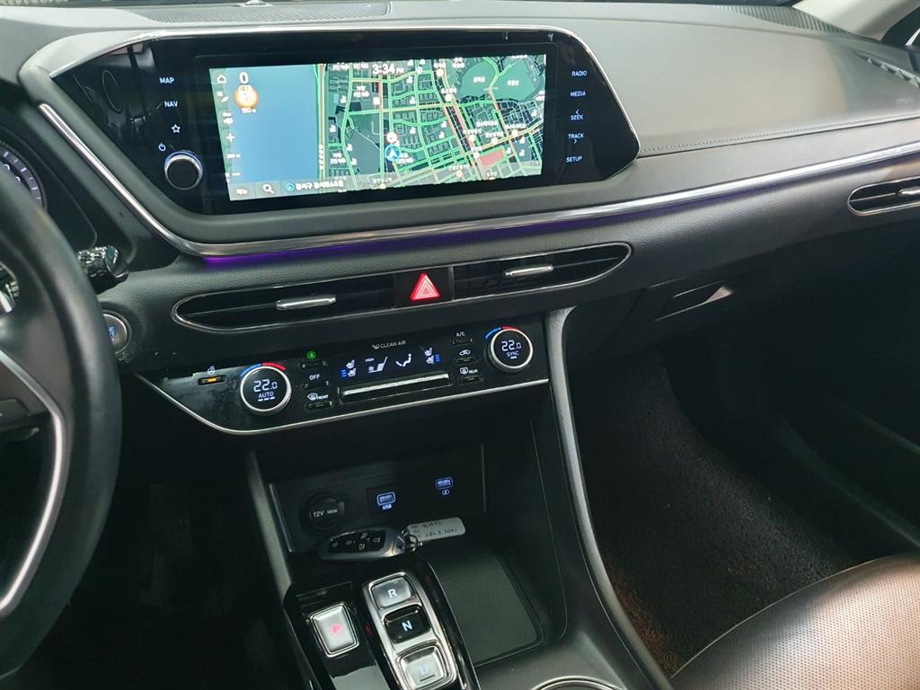 HYUNDAI Sonata - Vista 8