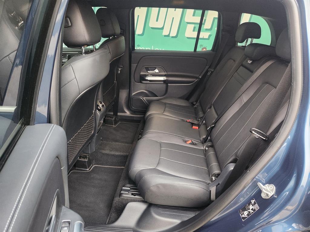 Mercedes Benz GLB Class - Vista 6