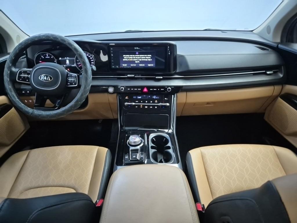 KIA Carnival - Vista 7