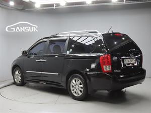 KIA Carnival - Vista 6