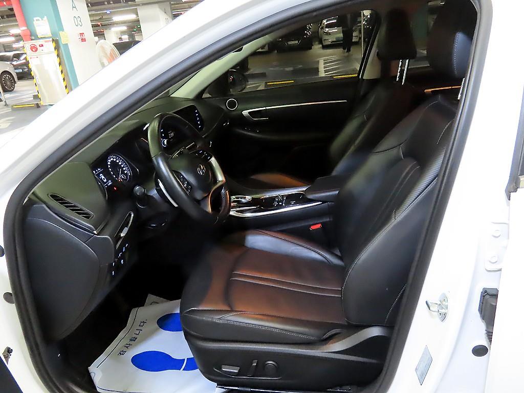 HYUNDAI Sonata - Vista 6