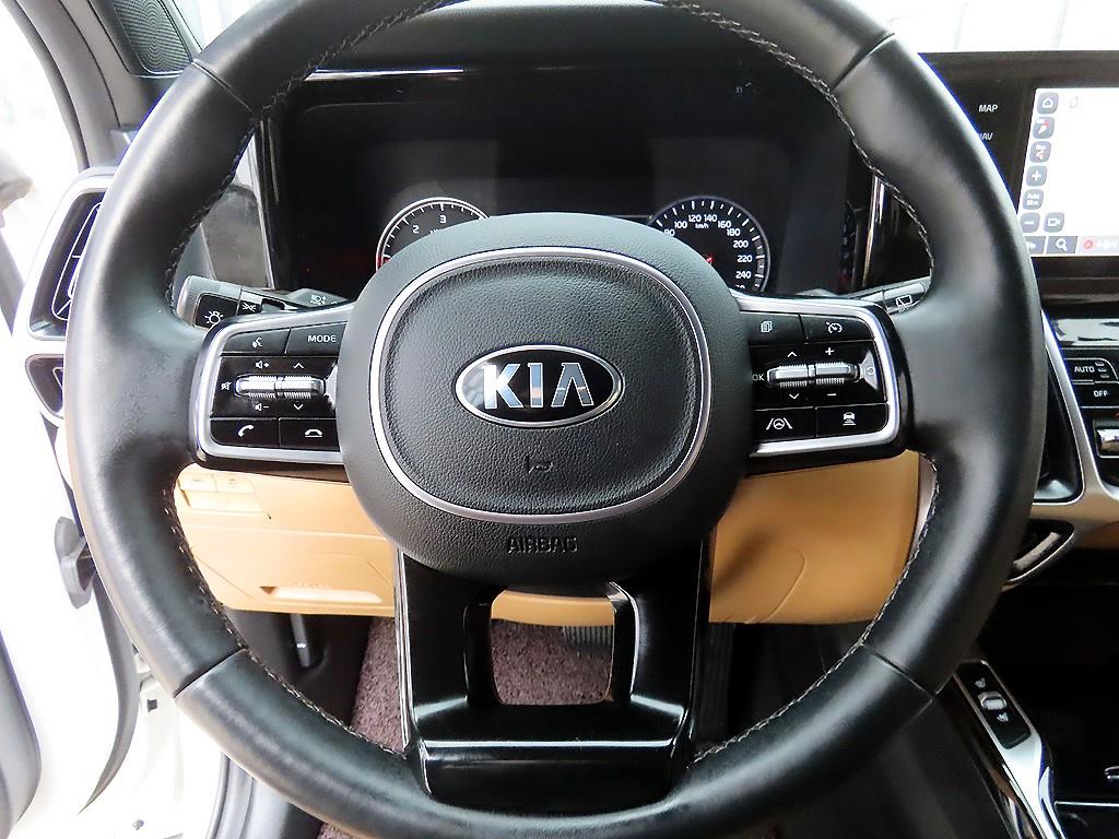 KIA Sorento - Vista 8