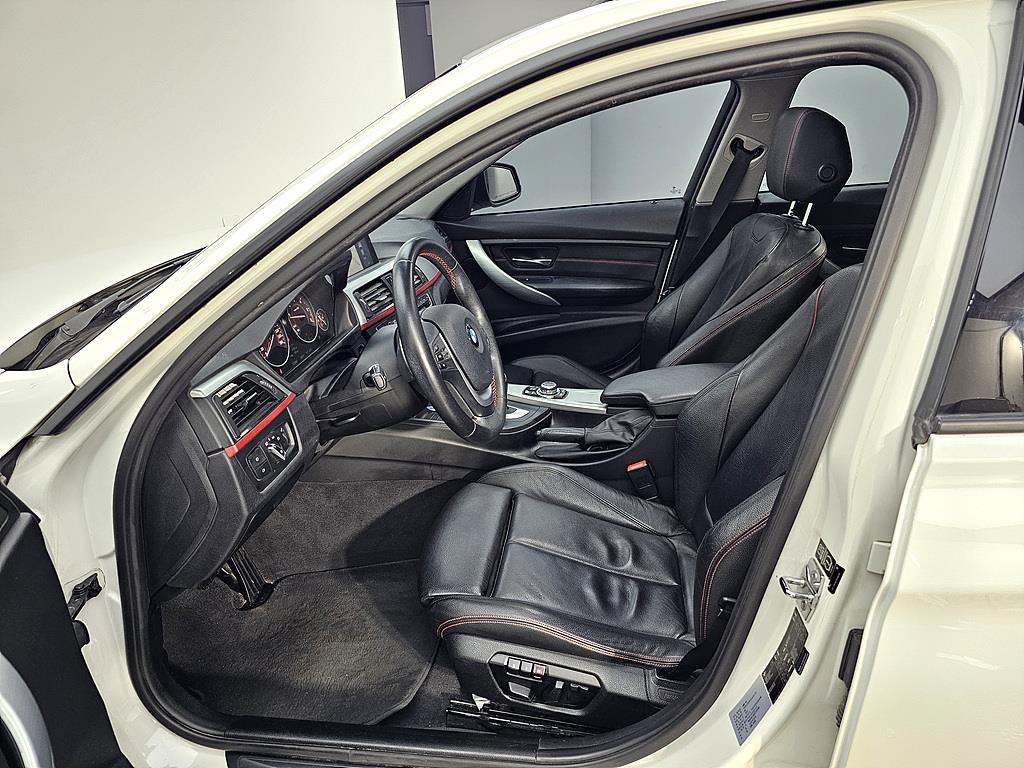 BMW 3 series - Vista 8